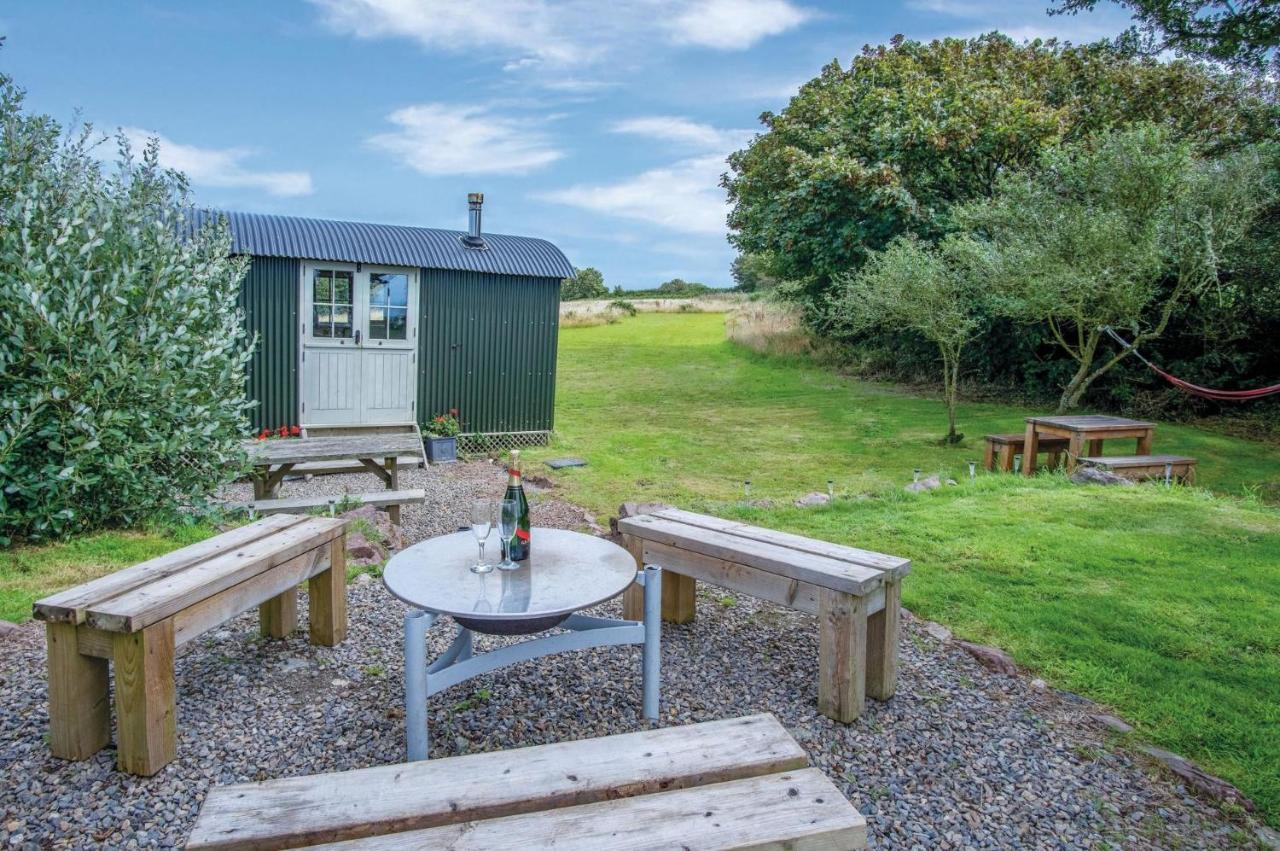 Haven View - 1 Bedroom Shepherds Hut - St Ishmaels Saint Ishmaels  Eksteriør billede