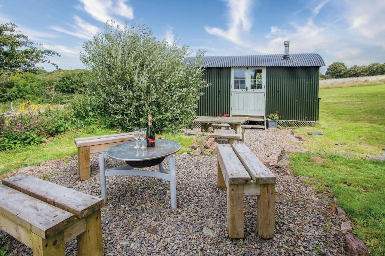 Haven View - 1 Bedroom Shepherds Hut - St Ishmaels Saint Ishmaels  Eksteriør billede